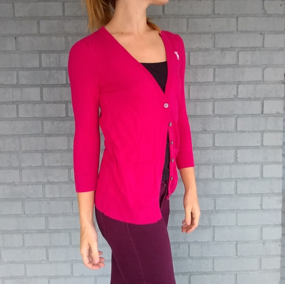 Abercrombie & Fitch fuchsia 3/4 sleeve cardigan